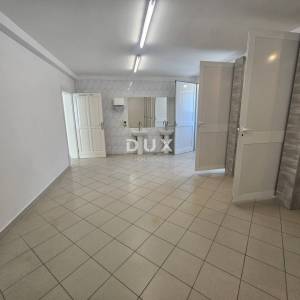 Rijeka, Marinići, poslovni prostor, 443.2 m2