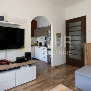 Rijeka, Zamet, dvoetažni 3s+db s pogledom na more i apartmanom