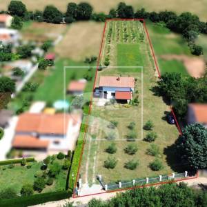 Samostojeća kuća, građevinsko zemljište 4204m2, Loborika