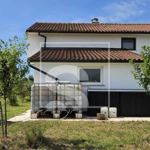 Samostojeća kuća, građevinsko zemljište 4204m2, Loborika