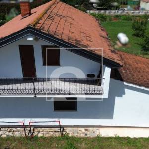 Samostojeća kuća, građevinsko zemljište 4204m2, Loborika