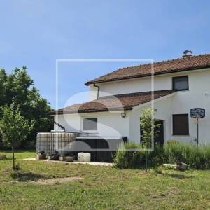 Samostojeća kuća, građevinsko zemljište 4204m2, Loborika