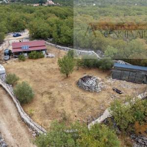 Šestanovac Katuni kuća 56 m2 na parceli od 1012 m2 - intima!