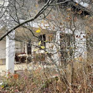 Sesvete, Vugrovec, Vinogradska ulica – vikendica 120 m² na parceli 1.395 m²