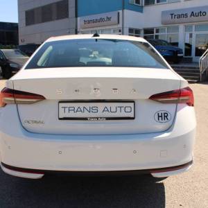 Škoda Octavia 1.5 TSi *LED, KAMERA* - nije uvoz