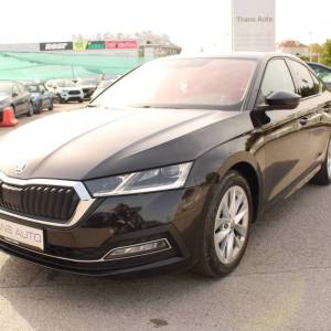 Škoda Octavia 2.0 TDi DSG *NAVIGACIJA, LED, KAMERA*