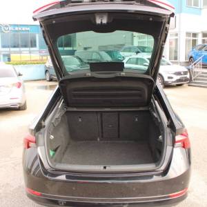 Škoda Octavia 2.0 TDi DSG Style 150ks *LED,NAVIGACIJA,KAMERA*