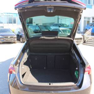 Škoda Octavia 2.0 TDi DSG Style 150ks *LED,NAVIGACIJA,KAMERA* - nije uvoz