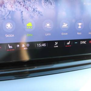 Škoda Octavia 2.0 TDi DSG Style 150ks *LED,NAVIGACIJA,KAMERA* - nije uvoz