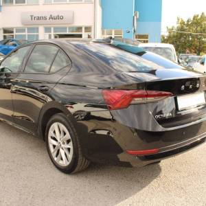 Škoda Octavia 2.0 TDi DSG Style 150ks *LED,NAVIGACIJA,KAMERA*