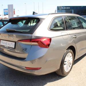 Škoda Octavia Combi 2.0 TDi DSG