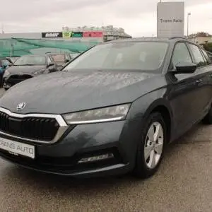 Škoda Octavia Combi 2.0 TDi *LED,NAVIGACIJA*
