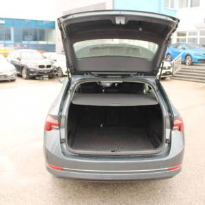 Škoda Octavia Combi 2.0 TDi *LED,NAVIGACIJA*