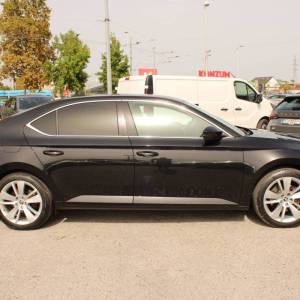 Škoda Superb 2.0 TDi DSG 4x4 Premium *NAVIGACIJA, LED, KAMERA*