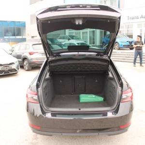 Škoda Superb 2.0 TDi DSG 4x4 Premium 200ks *NAVIGACIJA, LED, KAMERA*-nije uvoz