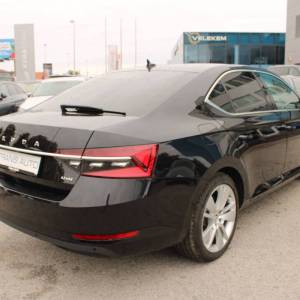 Škoda Superb 2.0 TDi DSG 4x4 Premium 200ks *NAVIGACIJA, LED, KAMERA*-nije uvoz