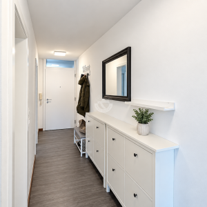 SNIŽENA CIJENA 249 000 €, Crikvenica, renoviran  dvoetažni stan  78 m2, pogled na More, Parking i Podrum