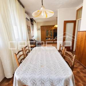Split, Sučidar, trosoban stan s velikom terasom i pogledom