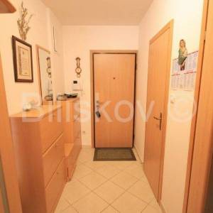 Split, Žnjan prodaja stan 93 m2 + 2 garaže