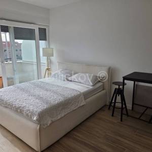 Split Žnjan studio apartman dugoročan najam