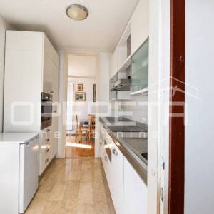 Stan na Križinama 75,6 m² – 3 spavaće sobe, pogled na more i odlična lokacija