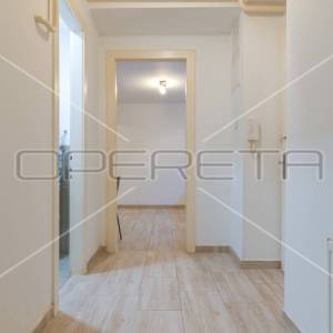 Stan za najam u strogom Centru, ul. Šandora Brešćenskog, 39,65 m2