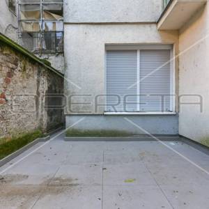 Stan za najam u strogom Centru, ul. Šandora Brešćenskog, 39,65 m2
