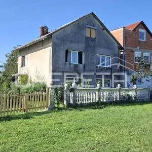 ŠTEFANEC – KUĆA 140 m² + PARCELA 1.073 m², ZA ADAPTACIJU