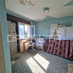 ŠTEFANEC – KUĆA 140 m² + PARCELA 1.073 m², ZA ADAPTACIJU