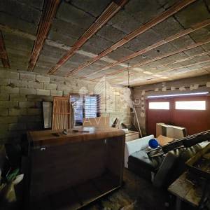 Sutomišćica, Ugljan I Samostojeća kuća 284 m² s okućnicom, blizu mora
