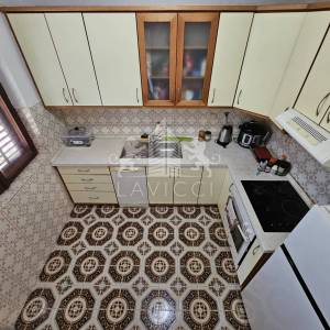 Sutomišćica, Ugljan I Samostojeća kuća 284 m² s okućnicom, blizu mora