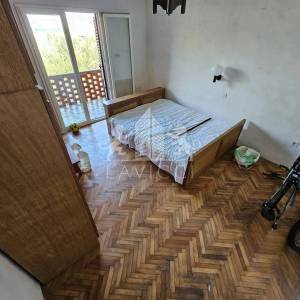 Sutomišćica, Ugljan I Samostojeća kuća 284 m² s okućnicom, blizu mora