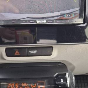 Suzuki Ignis 1.2 | LED | navigacija | kamera | grijana sjedala