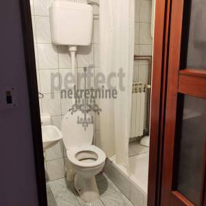 Sveta Nedelja-centar, poslovni prostor 45m2 u prizemlju zgrade