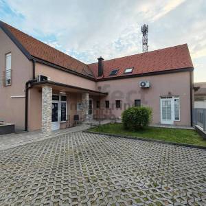 Sveta Nedelja-centar, poslovni prostor 45m2 u prizemlju zgrade