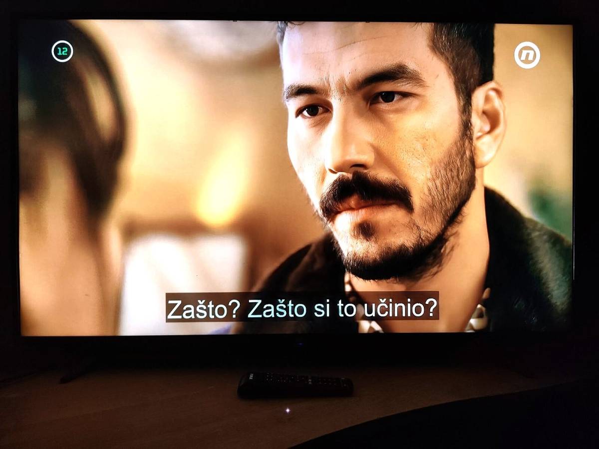 Televizor 4K UHD rezolucije HDR led 55" 140cm