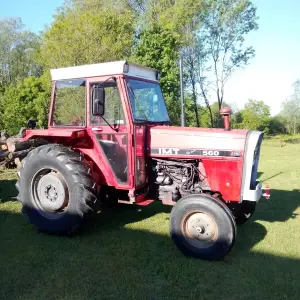 Traktor IMT 560