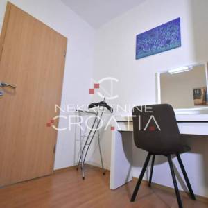TROGIR, SEGET: kuća sa 6 apartmana!