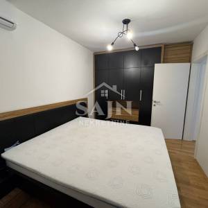 Trogir/Kompletno namješten trosoban stan 