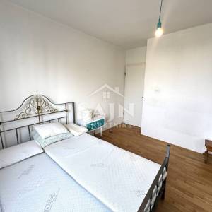Trogir/Kompletno namješten trosoban stan 