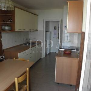 Trosoban stan 70,10 m² za najam – Donja Vežica, Rijeka