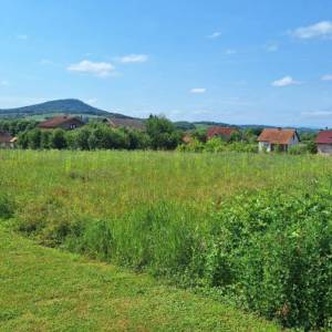 TUŠILOVIĆ- GRAĐEVINSKA PARCELA  2609 m2, 25 000 €