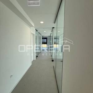 UREDSKI PROSTOR, NAJAM, VARAŽDIN/GORNJI KNEGINEC, 327 M2