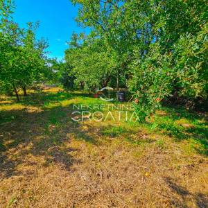 VARAŽDIN: kuća i zemljište 738 m² – Zona S4 (do 4 stana)