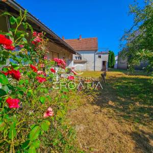 VARAŽDIN: kuća i zemljište 738 m² – Zona S4 (do 4 stana)