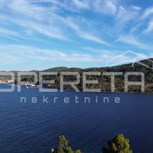 Vela Luka, Sokolić - 602 m2 s pogledom na more i 10 maslina