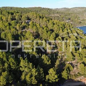 Vela Luka, Sokolić - 602 m2 s pogledom na more i 10 maslina
