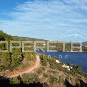 Vela Luka, Sokolić - 602 m2 s pogledom na more i 10 maslina