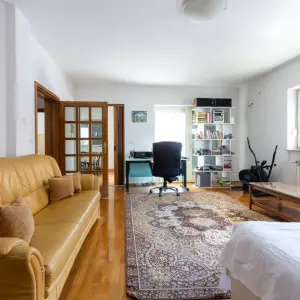 Veliko Polje - Samostojeća kuća - 335 m² - 5 soba - garaža, okućnica