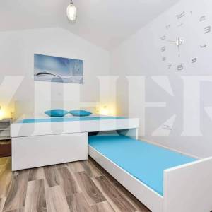 VIR – dvojna kuća, 124,42 m², 350 m od mora, 2 app, garaža, 2 pm